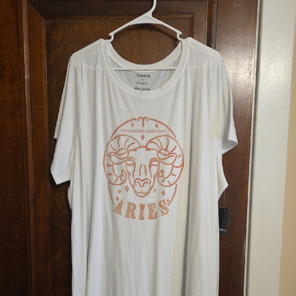Torrid White Aries Graphic T-Shirt